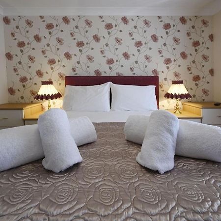 Hillcrest Villa Форт Уилям Екстериор снимка