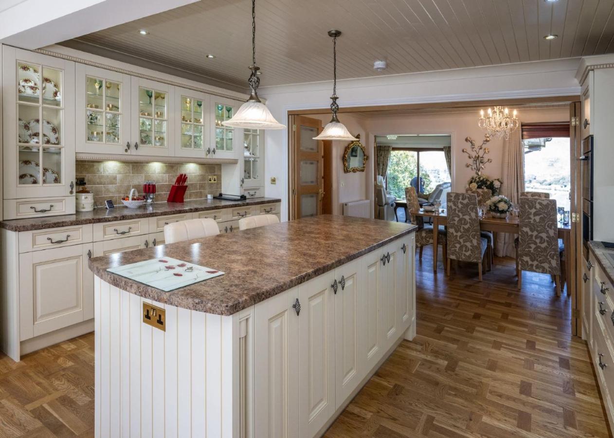 Hillcrest Villa Форт Уилям Екстериор снимка
